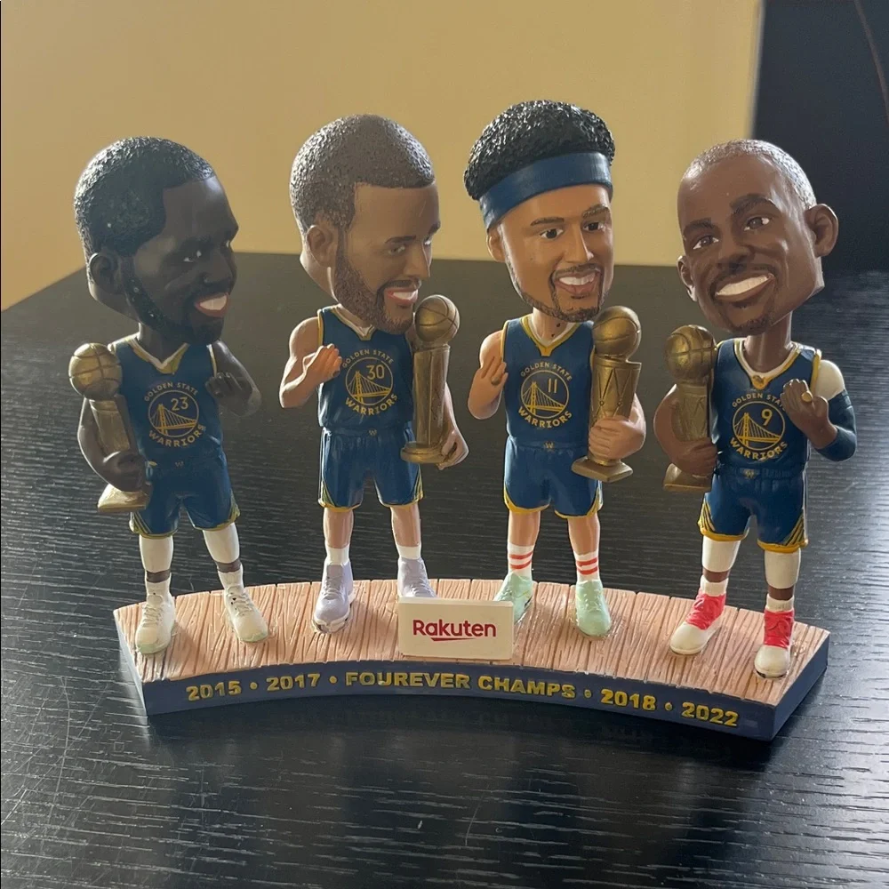 GOLDEN STATE WARRIORS 2021-2022 NBA CHAMPIONS BOBBLEHEAD SET, NIB